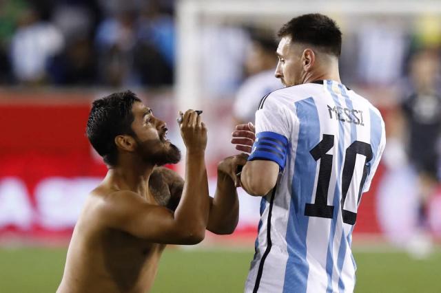 Messi optræden forårsager agitation